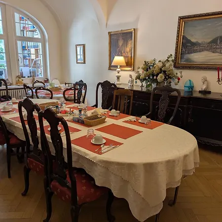 Hotel Pension Waizenegger Am Kurfuerstendamm-3