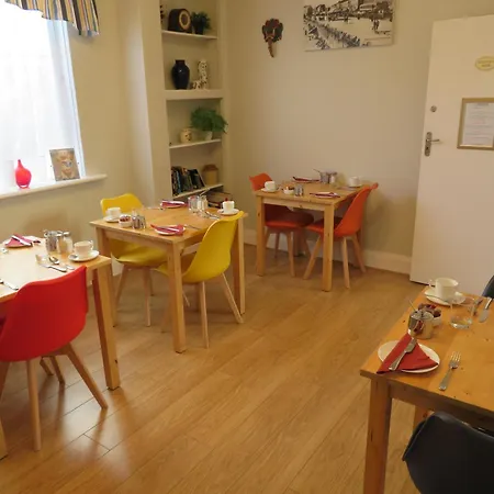 Hudsons Guest House - Adults Only-2