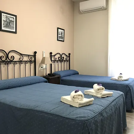 Hostal El Pilar-3