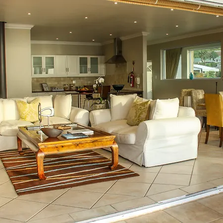 3 On Camps Bay-2