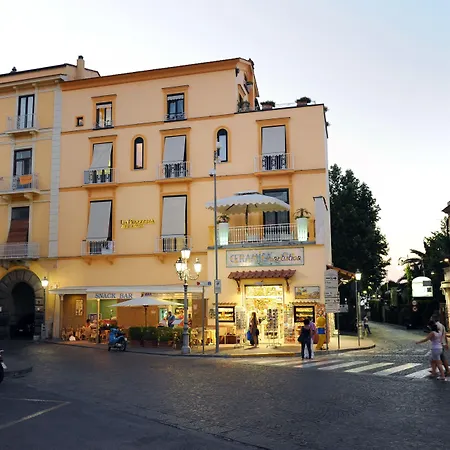La Piazzetta Guest House-2