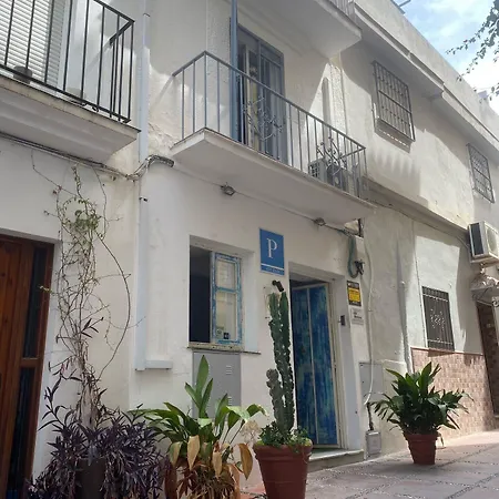 Hostal The Monkey Room-3