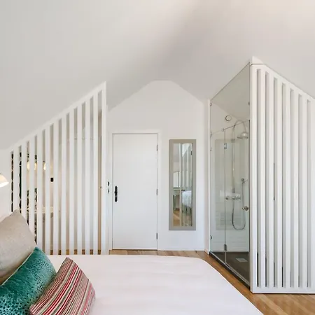 1872 River House By Olivia-2
