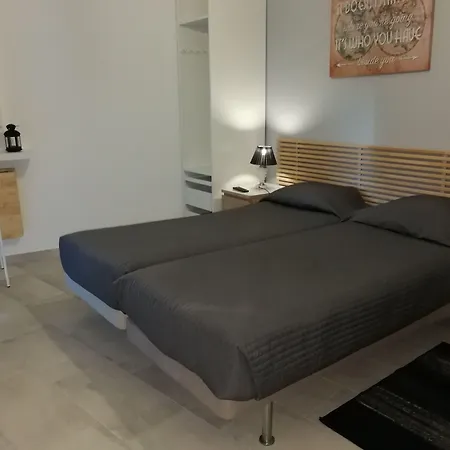 Lagos City Center Guest House & Hostel-3