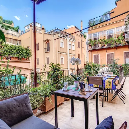 Tritone Top House-3