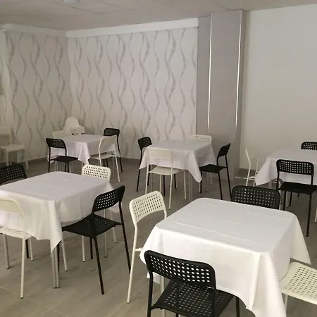 Benidorm Blue Beach Hostel-3