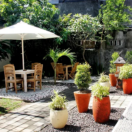 Warung Coco Hostel-3