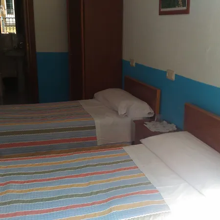 Hostal Palacios Fuencarral-2
