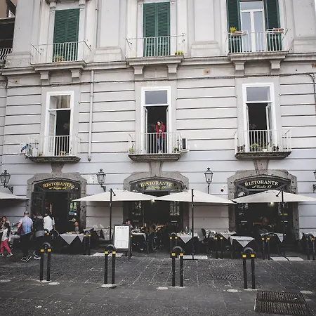 Le 4 Stagioni Dante's Suites H Napoli Centro, by ClaPa Group-2