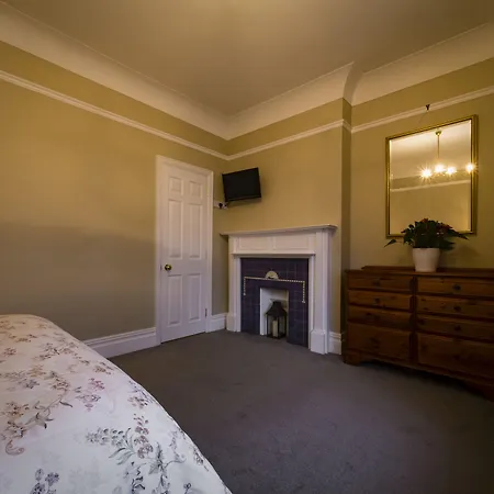 Sandfield Guest House-2