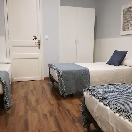 Hostal Lesseps-3