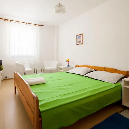 Friendly People'S Guest House-2