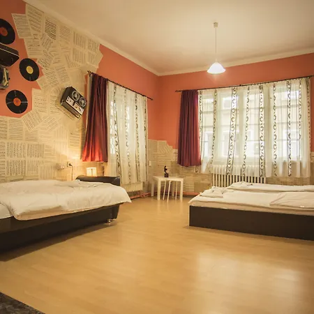 Serdika Rooms-2