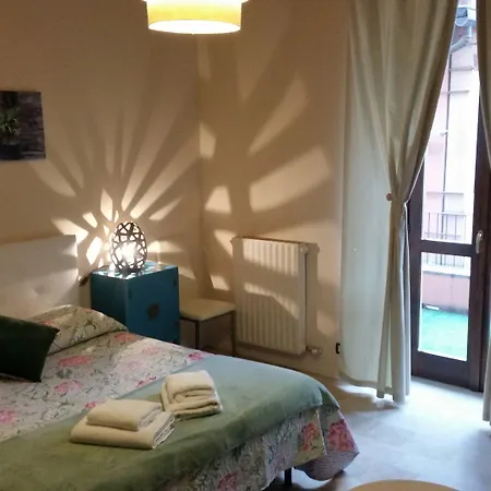 Gira Guest House-2