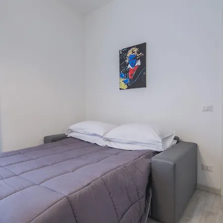 Flower Suites Sorrento-3
