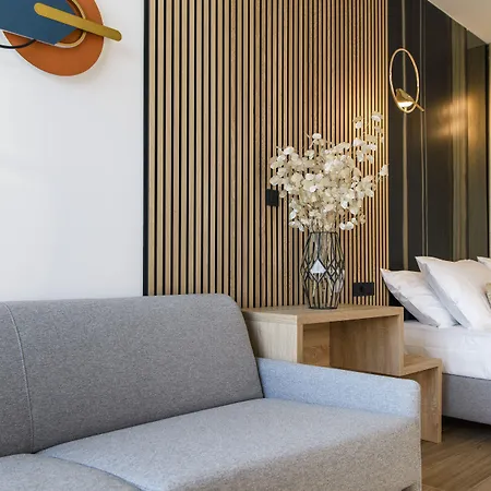 Via Mare Luxury Rooms-2