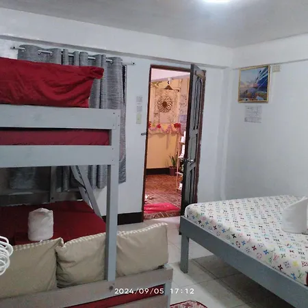 Lola Flor'S Guest House-3