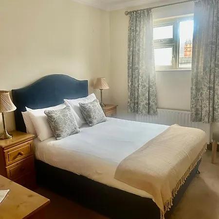 Seashore Lodge Guesthouse-2