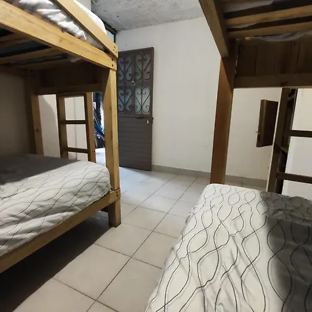 Hostal Ikal-2