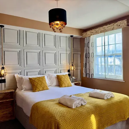 The Crescent Guest House-3