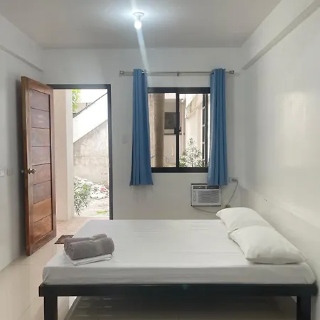The Palines Apartment Hotel - Near Evia Mall Alabang - Family Rooms & Long Stay-2