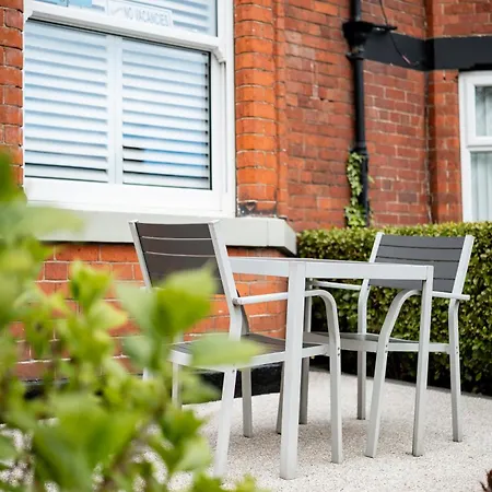 Kingsway Guesthouse - A Selection Of Single, Double And Family Rooms In A Central Location-2