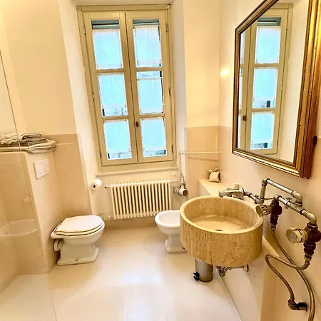 Guest House A Via dei Pellegrini-2