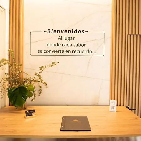 Hostal La Corte-3