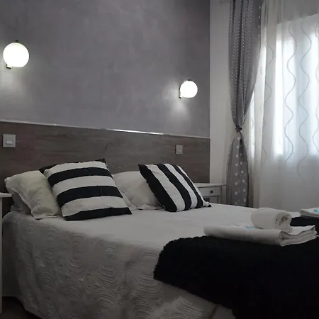 Hostal Meyra-2