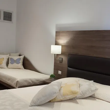 Magnifica Luxury Suites-2