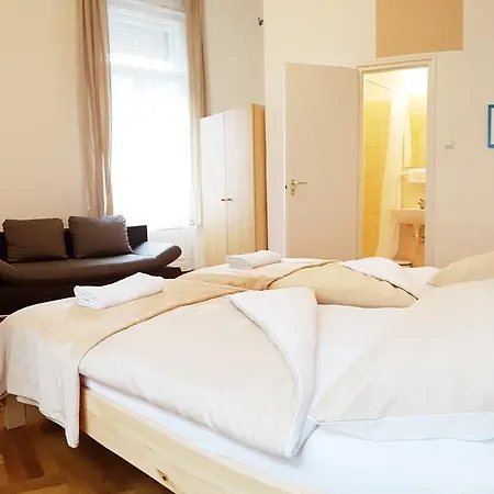 Westend Minihotel-3
