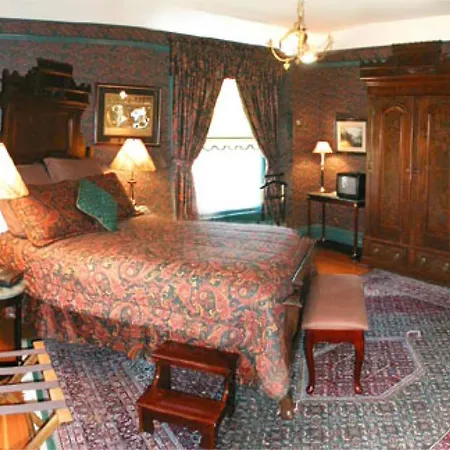 Lion And The Rose Victorian Guest House-2