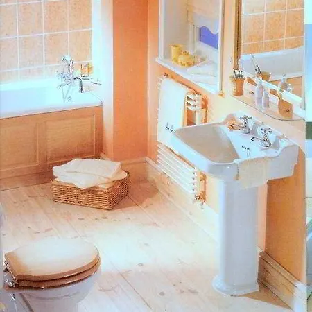 Rainbows Lodge Hotel And Serviced Apartments-3