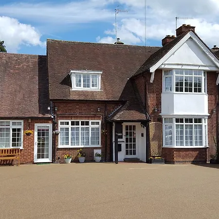 Hampton Lodge En-Suite Rooms With Free Parking-3