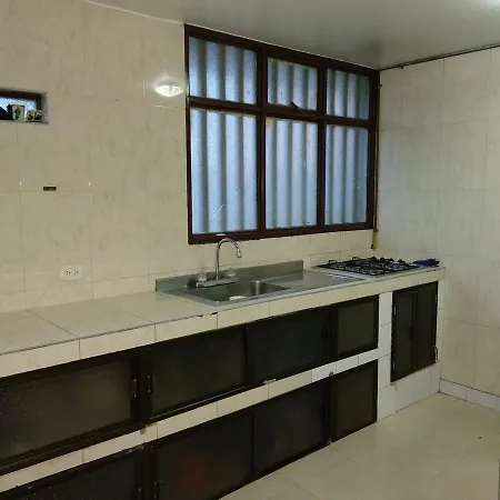 La Casa De Huespedes-3