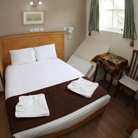 Kensington Suite Hotel-3