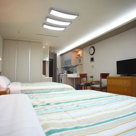 Crown House-2
