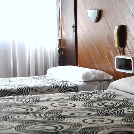 Hostal Sanmar-3