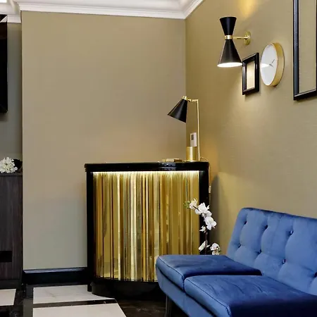 Bq House Colosseo Luxury Rooms-3
