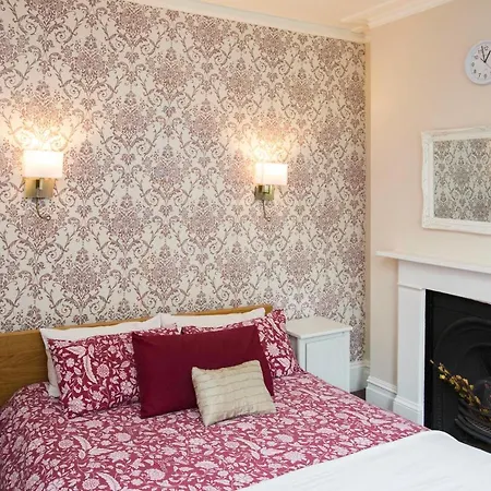 Primrose Guest House-3