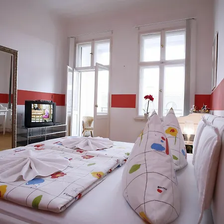 Stars Guesthouse Berlin-3