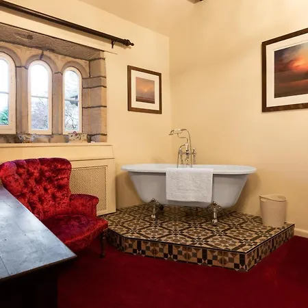 Hurstwood Hall-3