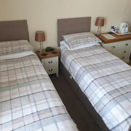 Crofton Guest House-2