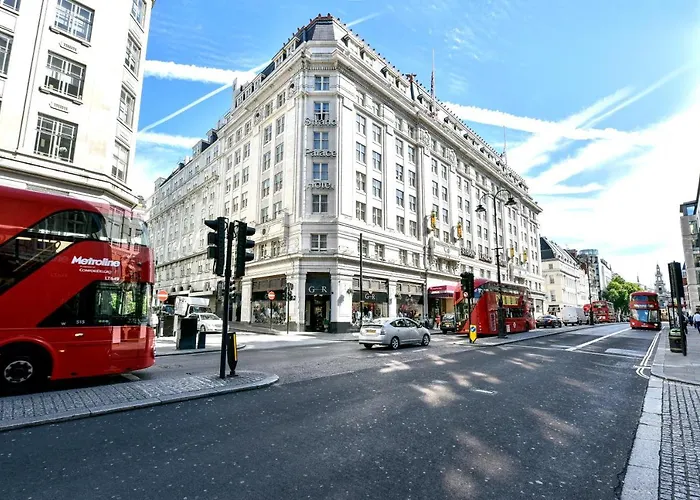Strand Palace