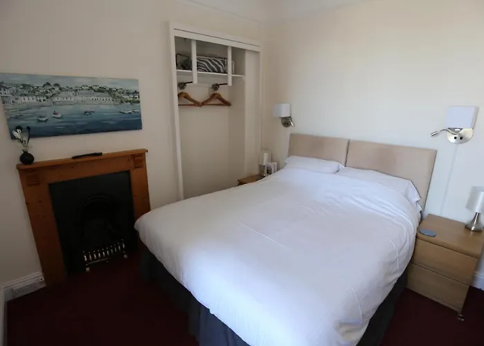 Bridge Guest House