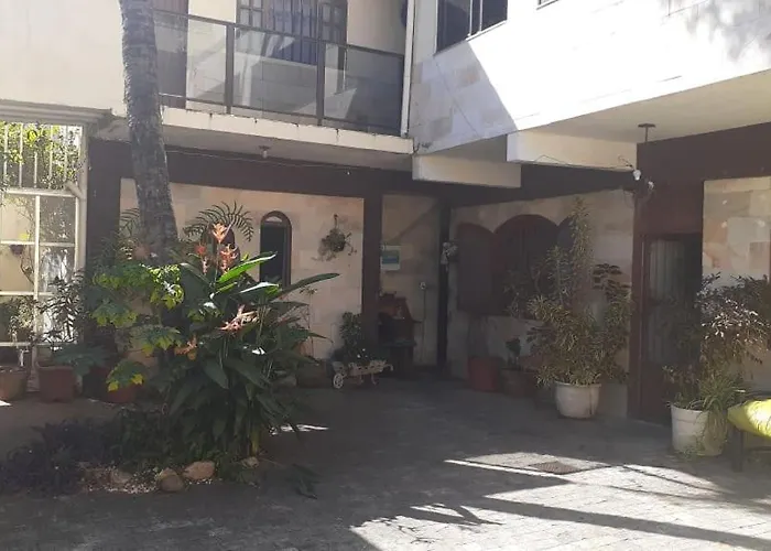 Suítes Tropicana guesthouse