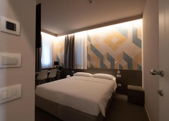 Zeta T Rooms