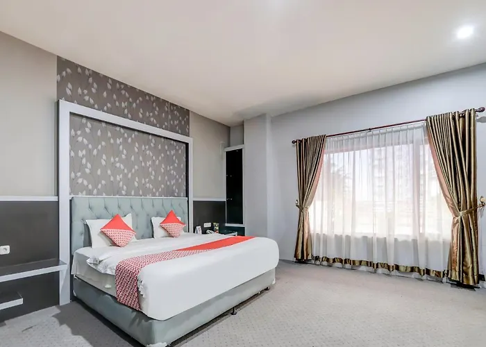 Raz Hotel And Convention Syariah