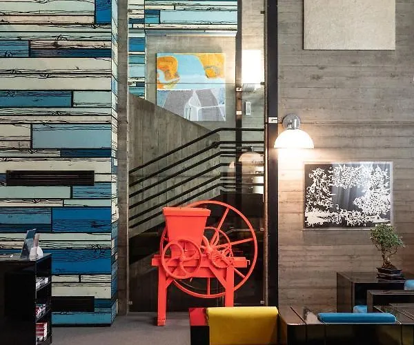 Duparc Contemporary Suites