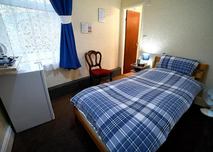 Lynmoore Guest House